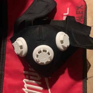 NWT Training Mask