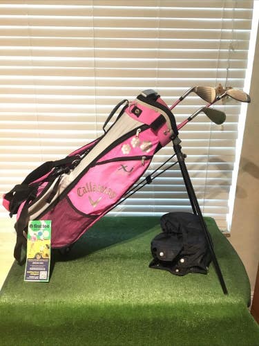 Callaway Jr. Girls XJ Set (3W, 7i, 9i, Putter)53-60 J-Reg.Graphite & Stand Bag