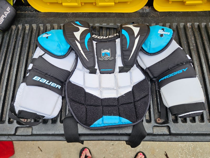 Small / Medium Bauer Prodigy Goalie Chest Protector (Used)