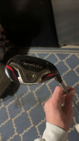 Men's TaylorMade Stealth Right Handed Hybrid Stiff Flex 1H (Used)