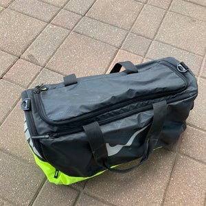 Black Nike Duffle Bag (Used)