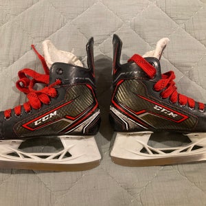 CCM JetSpeed FT360 Hockey Skates Regular Width 13.5 (Used)
