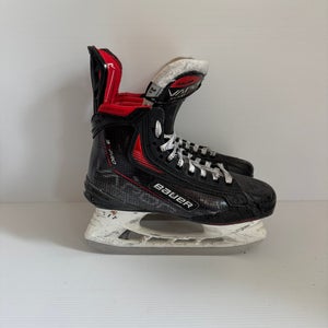 Used Junior Bauer Vapor 3X Pro Hockey Skates Size 3.5 D