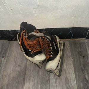 Bauer Pro Goalie Skate