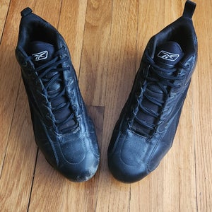 Black Men's Size M 9.5 (W 10.5) Adult Reebok Mid Top Metal cleats (Used)