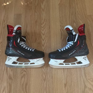 Bauer Vapor 3X Pro Hockey Skates Regular Width 9 (Used)