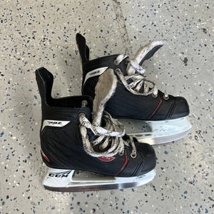 CCM RBZ 40 Hockey Skates Size 1 (Used)