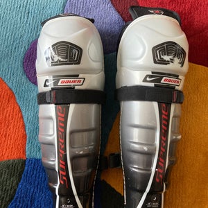 Intermediate Bauer Supreme 10 13" Shin Pads (Used)