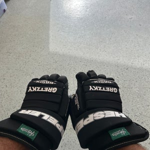 Hespeler Gloves 12" (Used)