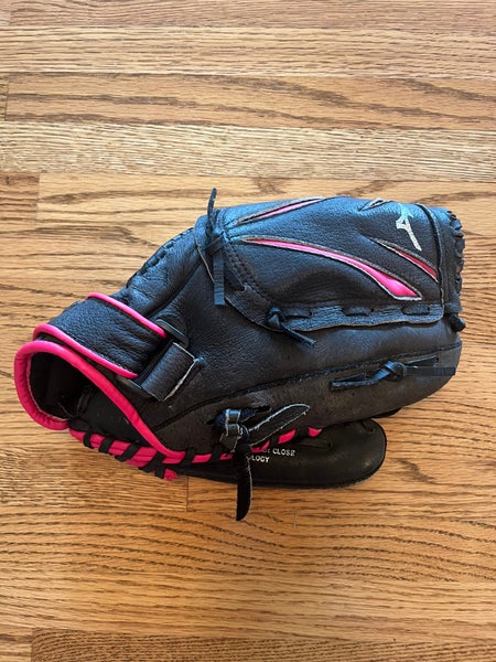 Mizuno RH Finch Softball Glove 11.5" (Used)