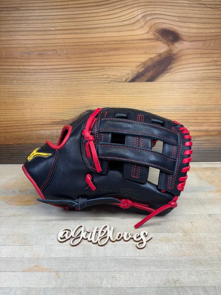 オースティンライリー ミズノ Austin Riley sporting his new Mizuno