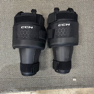 NEW* CCM XF Knee Pads (Senior)