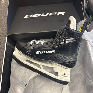 New Bauer Vapor Hyperlite 2 Hockey Skates Pro Stock R10.25 L10
