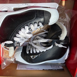 2020 Graf DM1030 Hockey Goalie Skates Regular Width Size 6 (Used)
