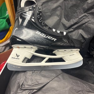 New Bauer Vapor Hyperlite 2 Hockey Skates Pro Stock 10.5