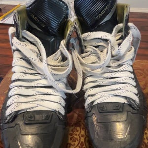 2022 CCM AS-V Hockey Skates Regular Width   11.5 (Used)