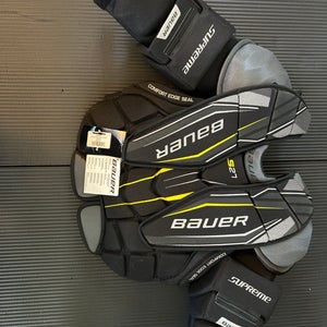 New Junior Large  Bauer Supreme S27 Goalie Chest Protector