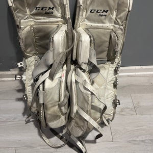 29"+1 CCM Extreme Flex 860 Goalie Leg Pads