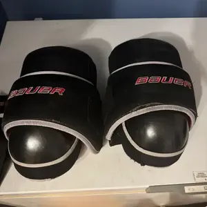 Used Bauer Knee Pads