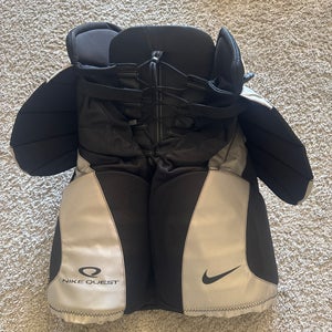 Nike Quest Sr Large Hockey Girdle With Cup