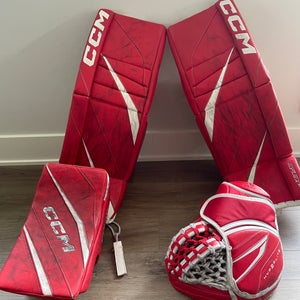 2023 CCM Extreme Flex 6 Regular Goalie Full Set Pro Stock (Used) (Pads 30+2)