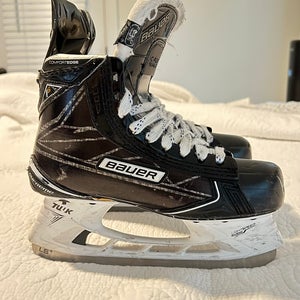 Bauer Supreme 1S Hockey Skates Regular Width Size 3.5