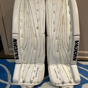 28"  Vaughn Ventus SLR Jr Goalie Leg Pads (Used)