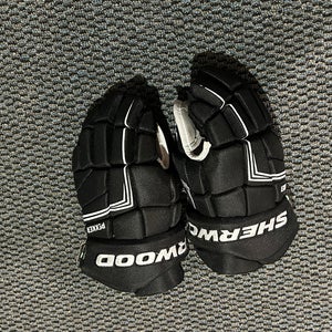 Sher-Wood Rekker element xt Gloves 13"  (Used)