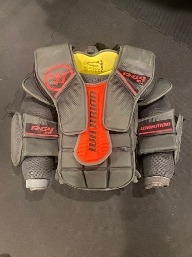 Large/Extra Large Warrior Ritual G4 Goalie Chest Protector (Used)