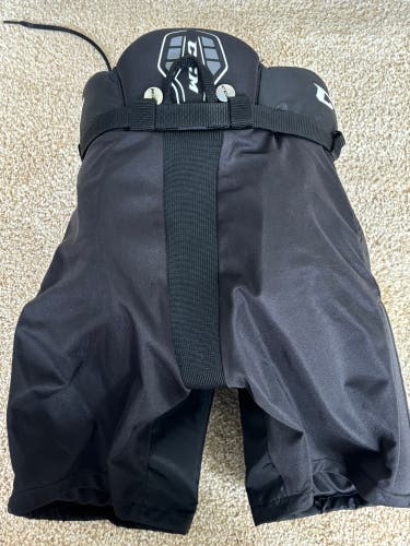 Medium Youth CCM QLT 230 Hockey Pants (Used)