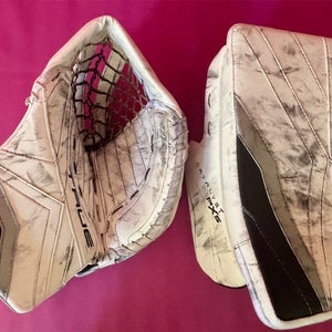 2023 True Catalyst PX5 Pro Stock Glove & Blocker – LA Kings – Phoenix Copley – Good Condition