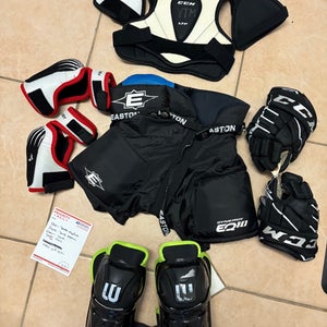 Youth medium hockey equipment. Starter kit