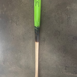Marucci LINDY12 Maple Bat   25 oz 29" (Used)