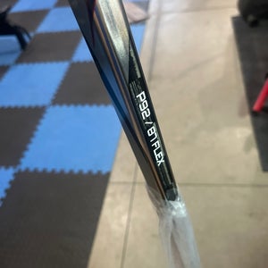 Senior Bauer Hyperlite 2 Right Handed Hockey Stick P92 (New)