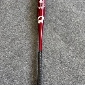 2025 DeMarini Voodoo One Alloy BBCOR Certified Bat (-3)  29 oz 32" (DEMO)