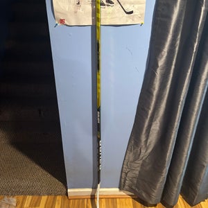 Senior Bauer Supreme UltraSonic Right Handed Hockey Stick P88  (Used)
