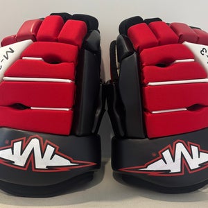 Vintage Mission M-3 Hockey Gloves. Senior, Size 14.