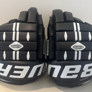 Rare, like new leather Bauer Impact 500 gloves. Senior, size 13