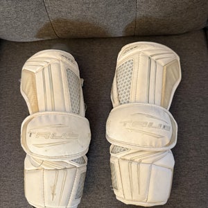 Medium Adult True ZeroLyte Arm Guards (Used)