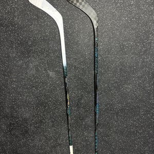 Intermediate Bauer Twitch Right Handed Hockey Stick P28 (New)