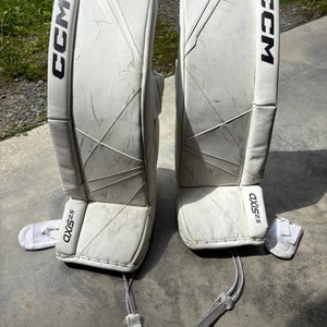 CCM Axis Goalie Leg Pads 28+1