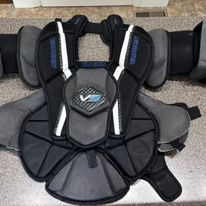 Vaughn Velocity V9 Goalie Chest Protector | INT Medium