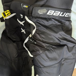 Large Intermediate Bauer Supreme 3S Pro Hockey Pants (Used)