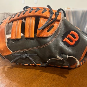 Wilson LH First Base A2000 Baseball Glove 12" (Used)