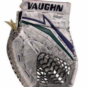 Vaughn Velocity V9 Senior Goalie Catch Glove