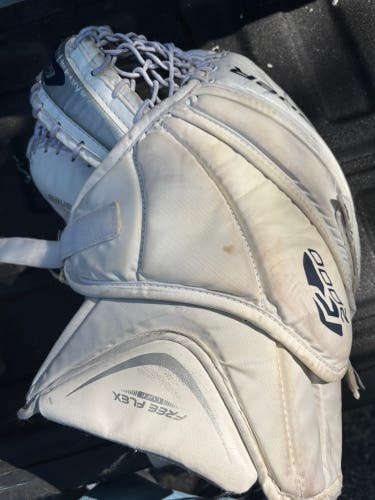 Sr goalie glove and blocker