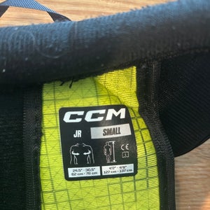 Junior Small CCM Tacks XF 80 Shoulder Pads (Used)