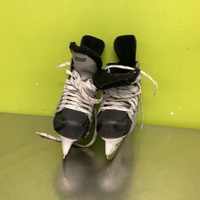 Used Bauer VAPOR IX Junior Hockey Skate Junior 02 11686-S000044352