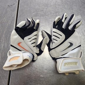 Used Nike FB FB Gloves White SM 11849-S000028067