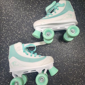 Used RollerDerby FIRESTAR Junior Roller Quad Skates White Junior 03 11849-S000028996